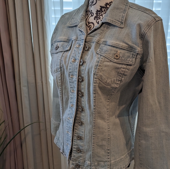Fitted light blue denim jacket best fit 10/12 - Picture 7 of 11